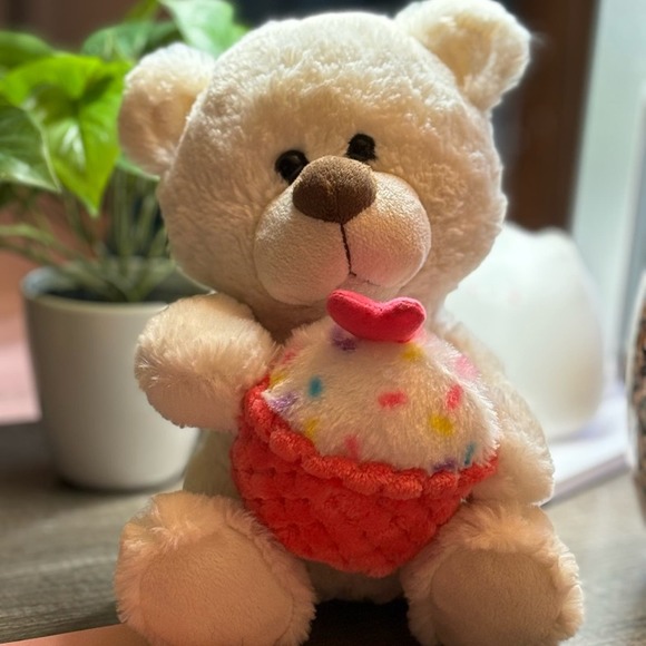 Kellytoy White Bear with Pink Cupcake Plush Toy - Picture 1 of 7